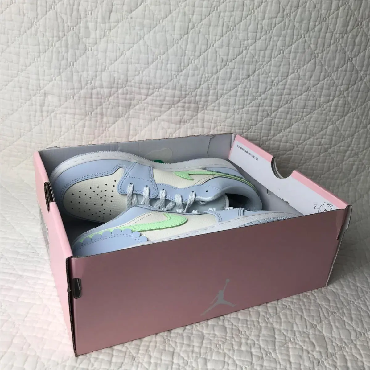 Nike shoes - Air Jordan 1 Low SE - half blue/ vapor green sail 9
