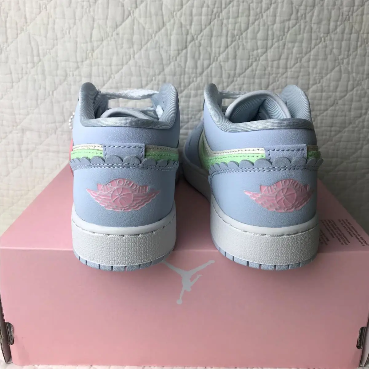 Nike shoes - Air Jordan 1 Low SE - half blue/ vapor green sail 4