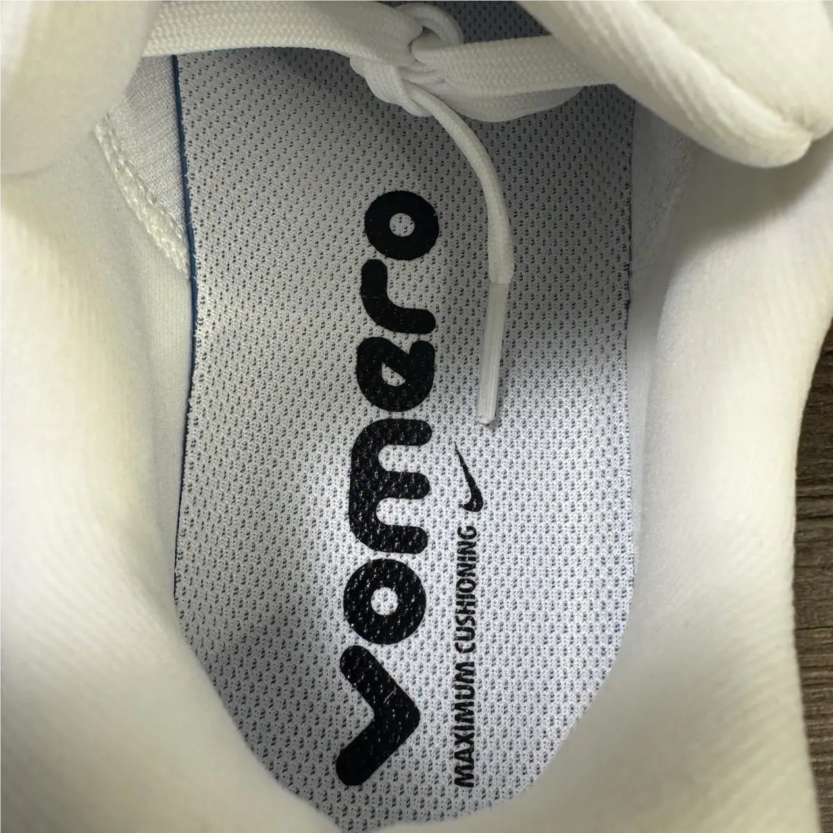 Nike shoes - Nike Vomero 18 - Vomero - HM6803-104 - White (UPC: 197863466187) 5