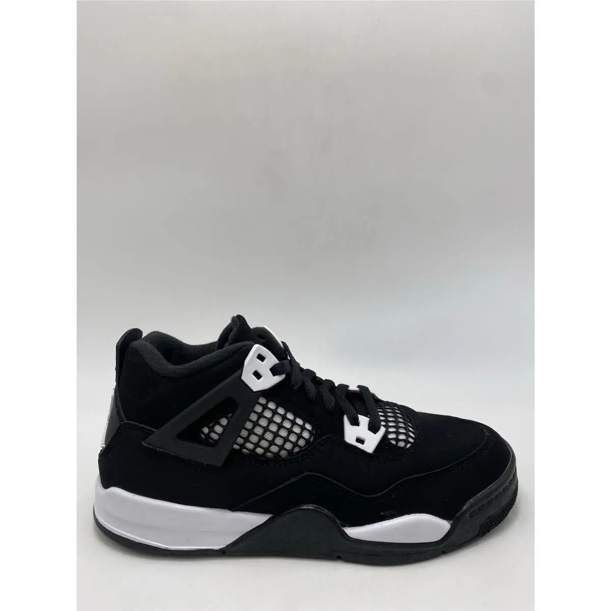 Nike shoes - Black (UPC: 197599876151) 0