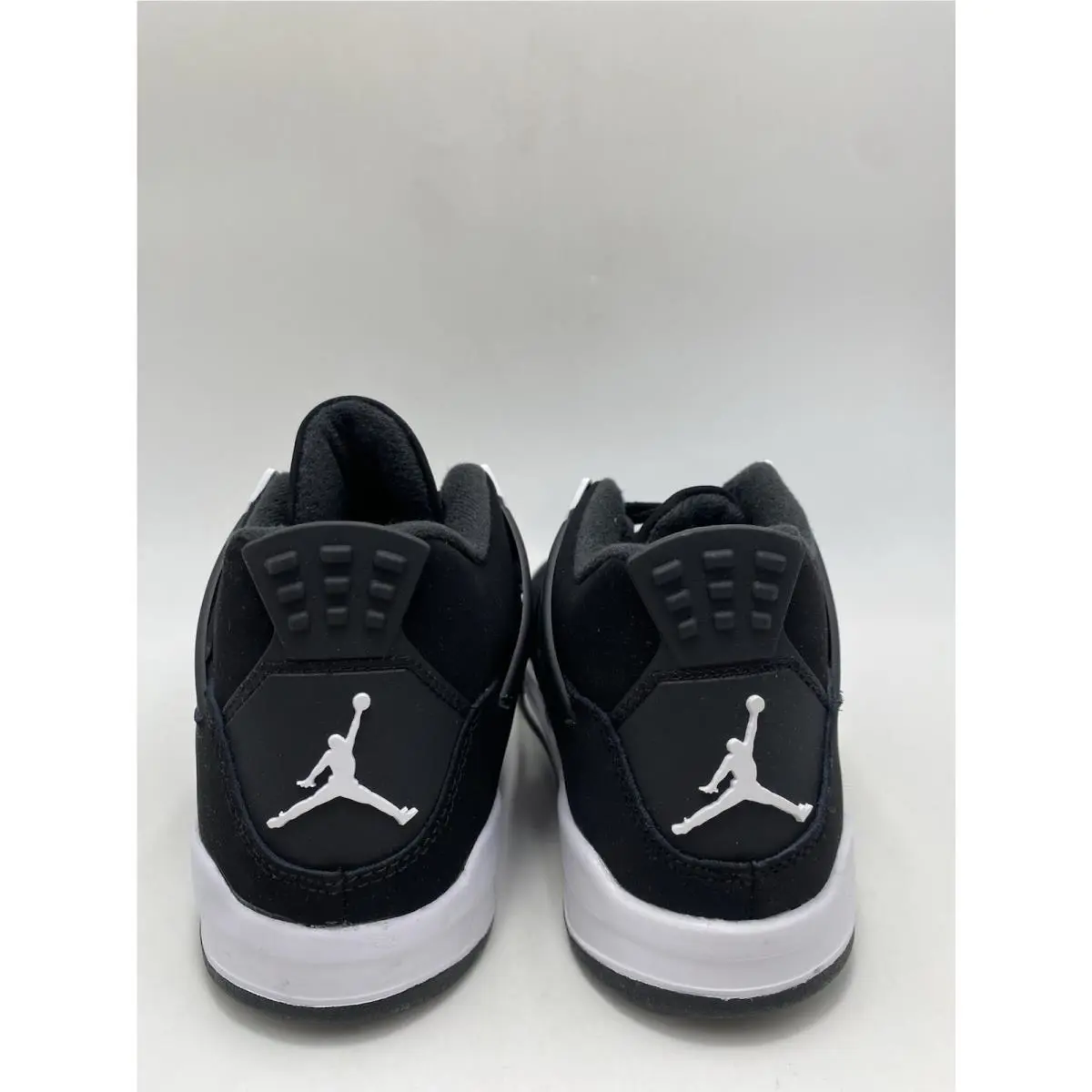 Nike shoes - Black (UPC: 197599876151) 4