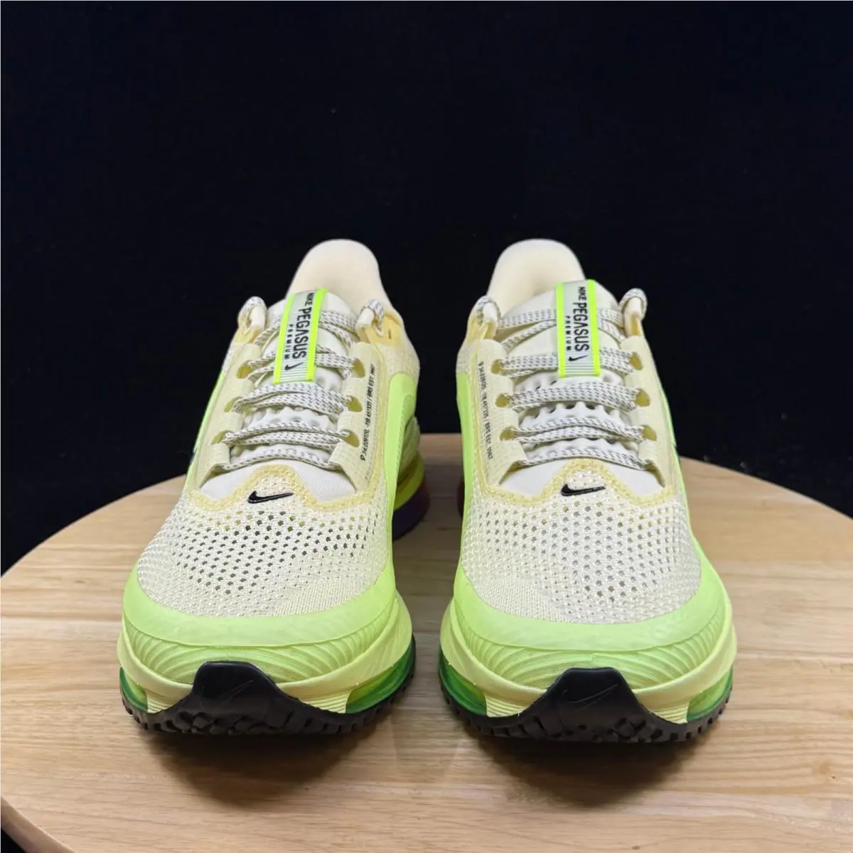 Nike shoes - Green 4