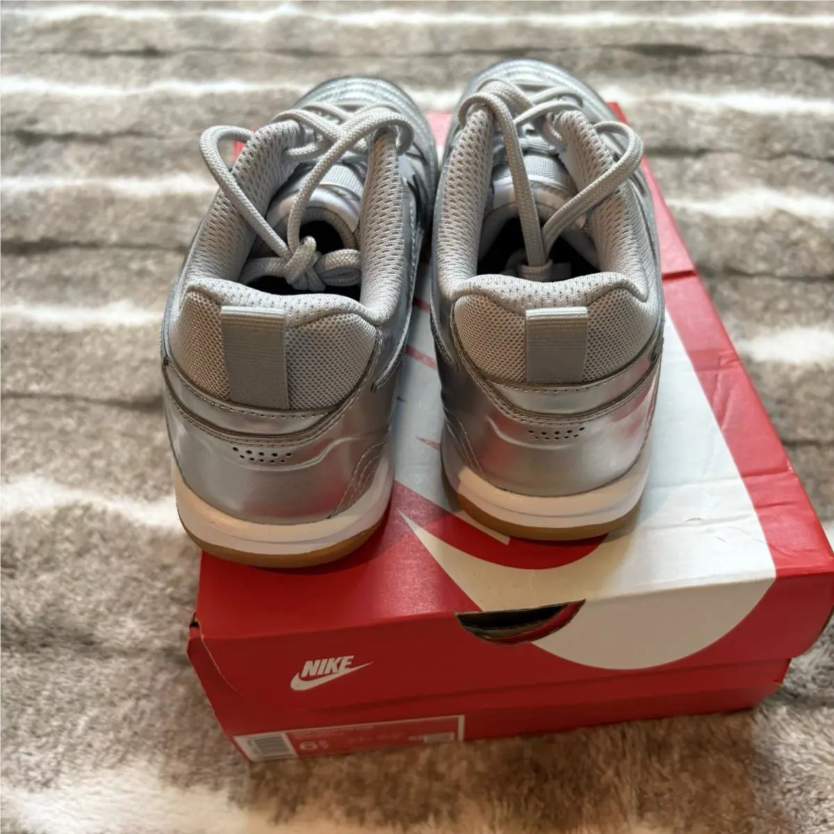Nike shoes - Nike Gato LV8 - Gato - Metallic Silver (UPC: 0198481208906) 4