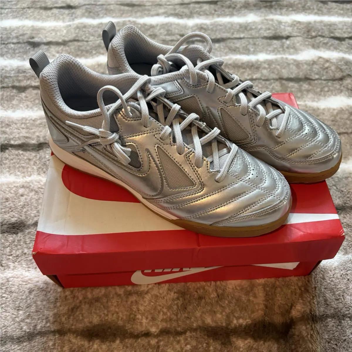 Nike shoes - Nike Gato LV8 - Gato - Metallic Silver (UPC: 0198481208906) 0
