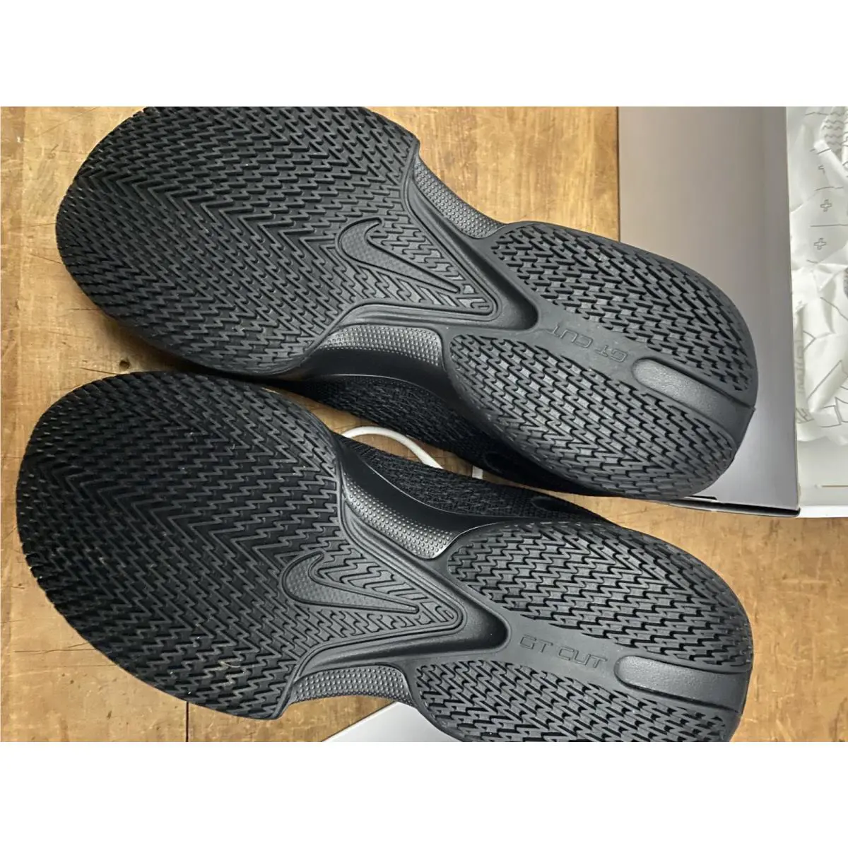Nike shoes - Black 3