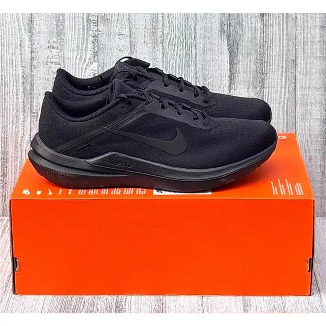 Nike shoes - Black 0