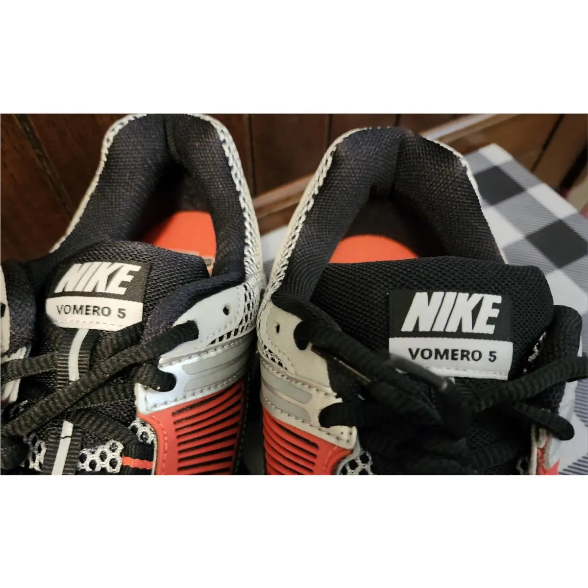 Nike shoes - Nike Zoom Vomero 5 - Zoom Vomero - metallic silver, red 19