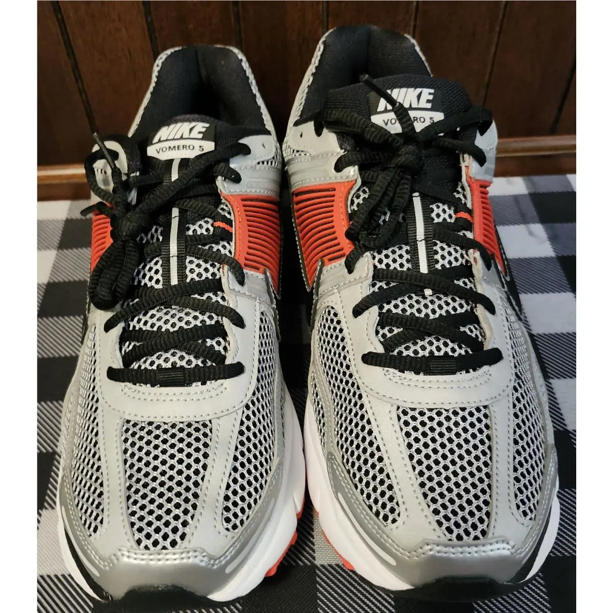 Nike shoes - Nike Zoom Vomero 5 - Zoom Vomero - metallic silver, red 4