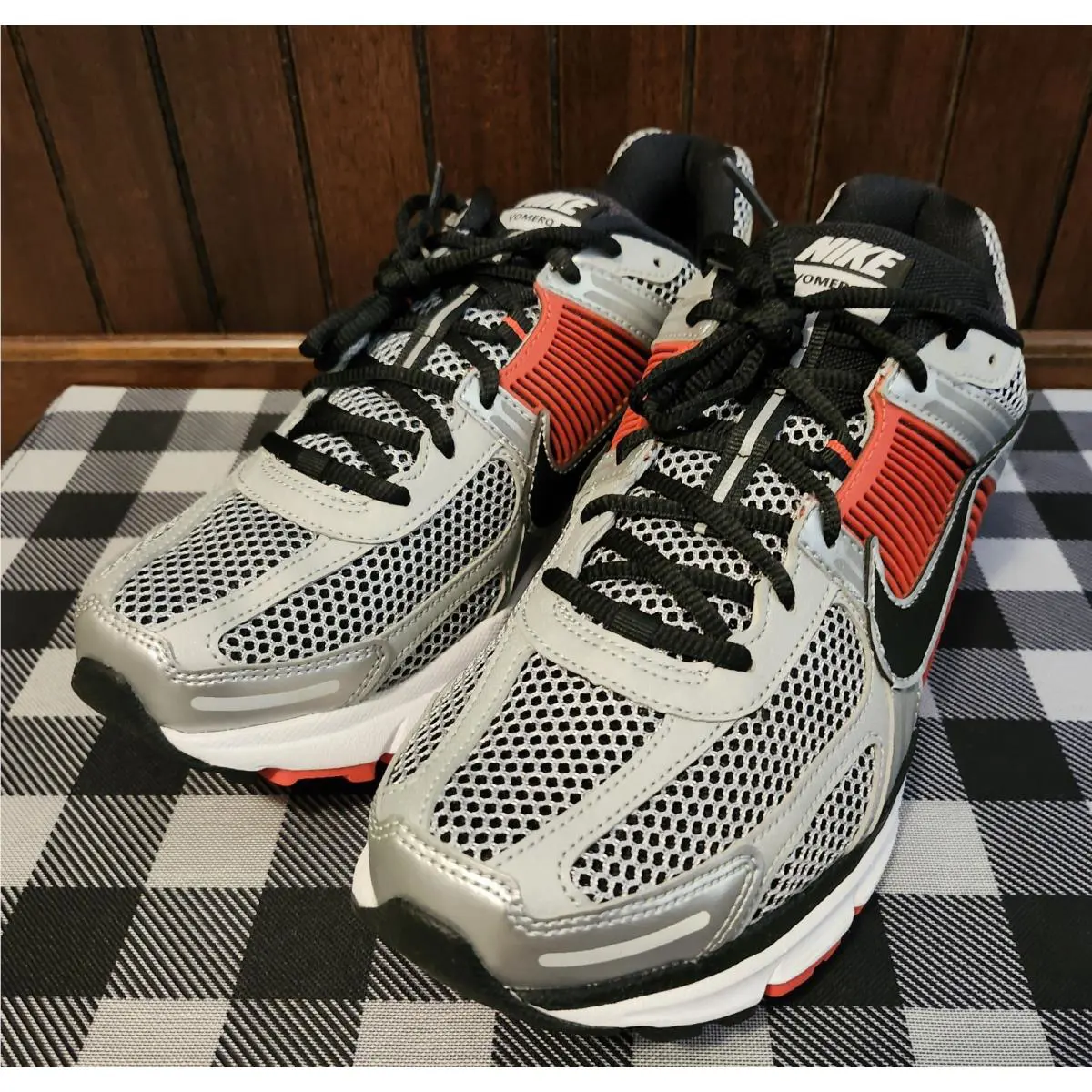 Nike shoes - Nike Zoom Vomero 5 - Zoom Vomero - metallic silver, red 6