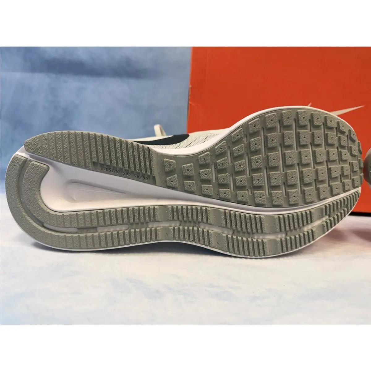 Nike shoes - Nike Run Swift - Run Swift - Gray 11