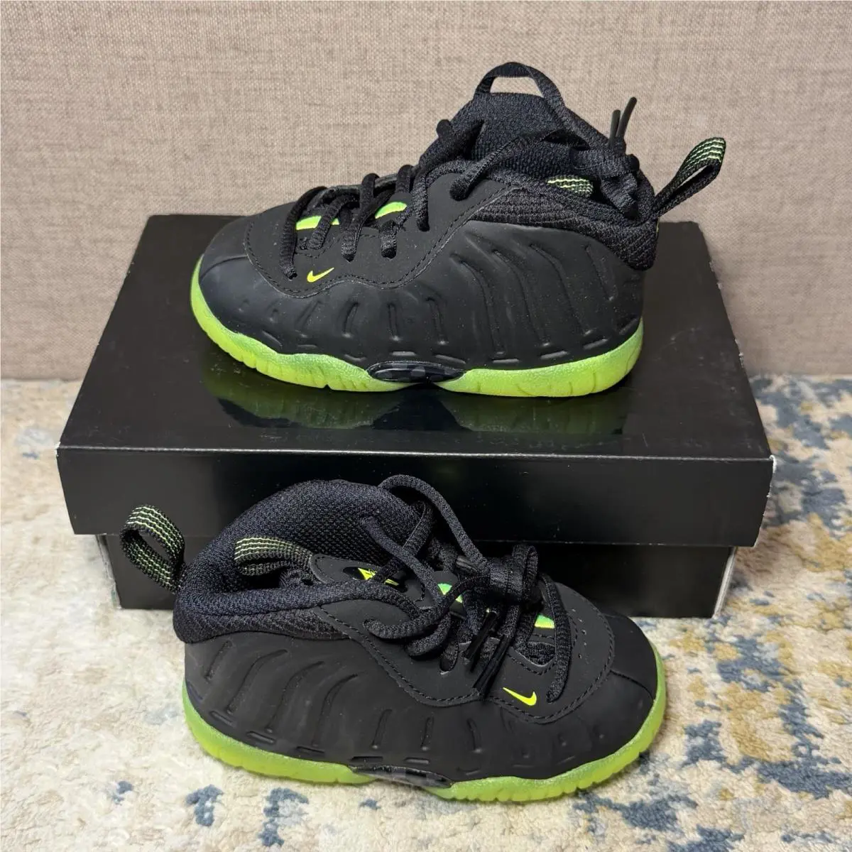 Nike Toddlers` Little Posite One Basketball Sneakers - Black/volt 5C