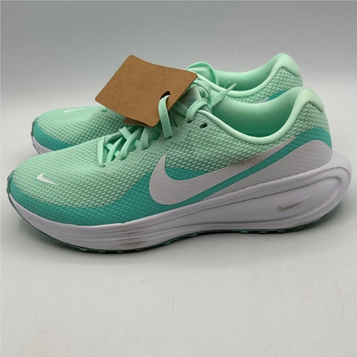 Nike shoes - Nike Revolution 8 - Revolution - Green 1