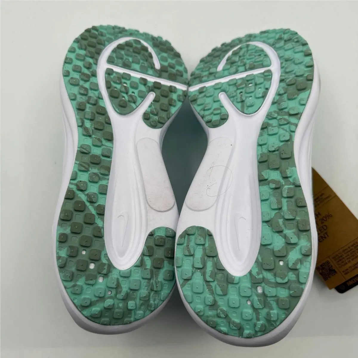 Nike shoes - Nike Revolution 8 - Revolution - Green 3
