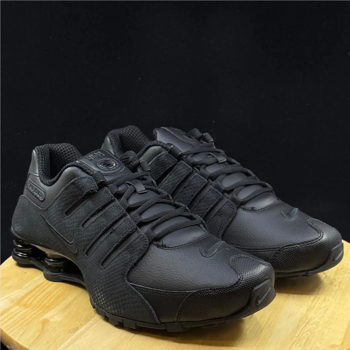 Nike shoes - Black 2