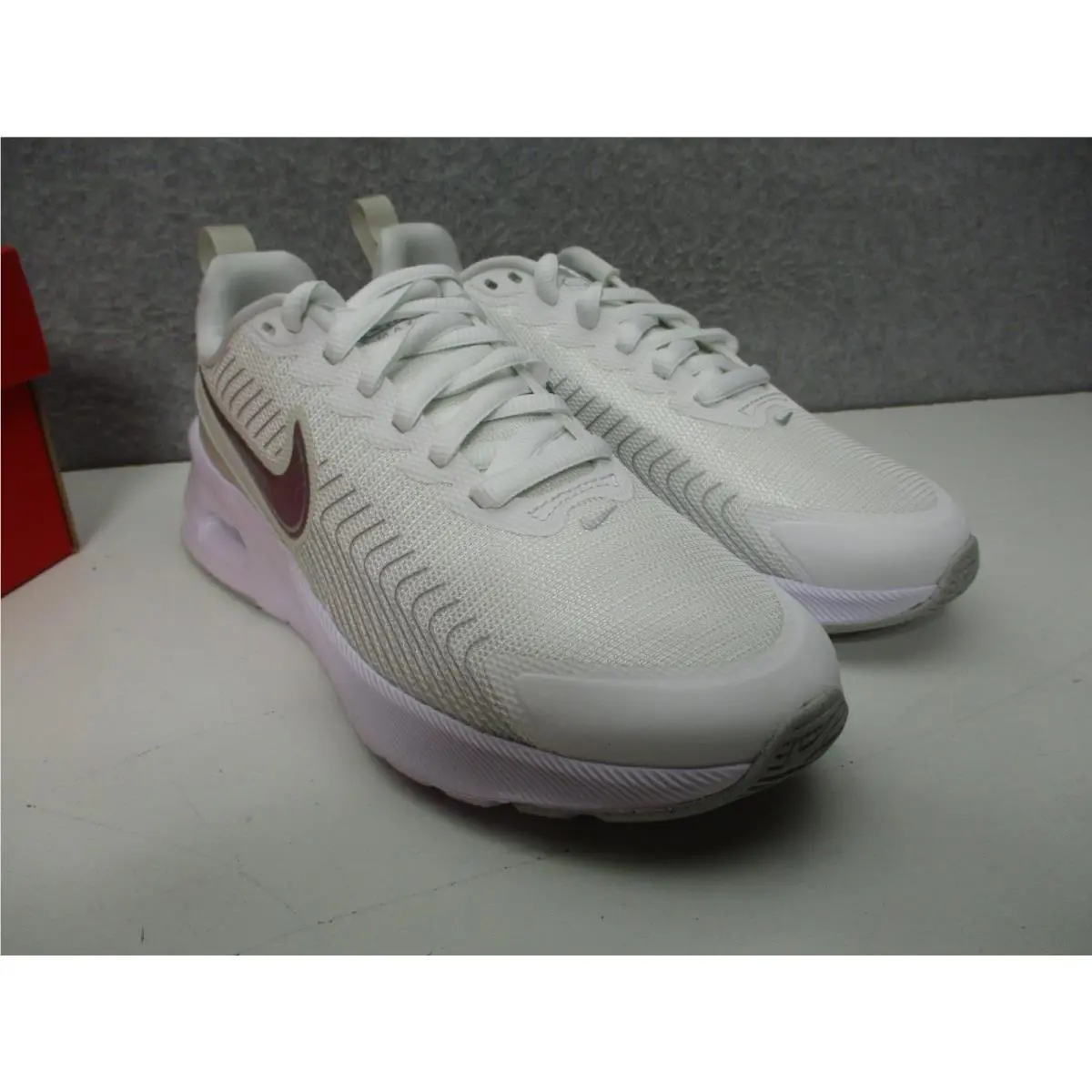 Nike shoes - Air Max Nuaxis Se - Air Max Nuaxis - White 1