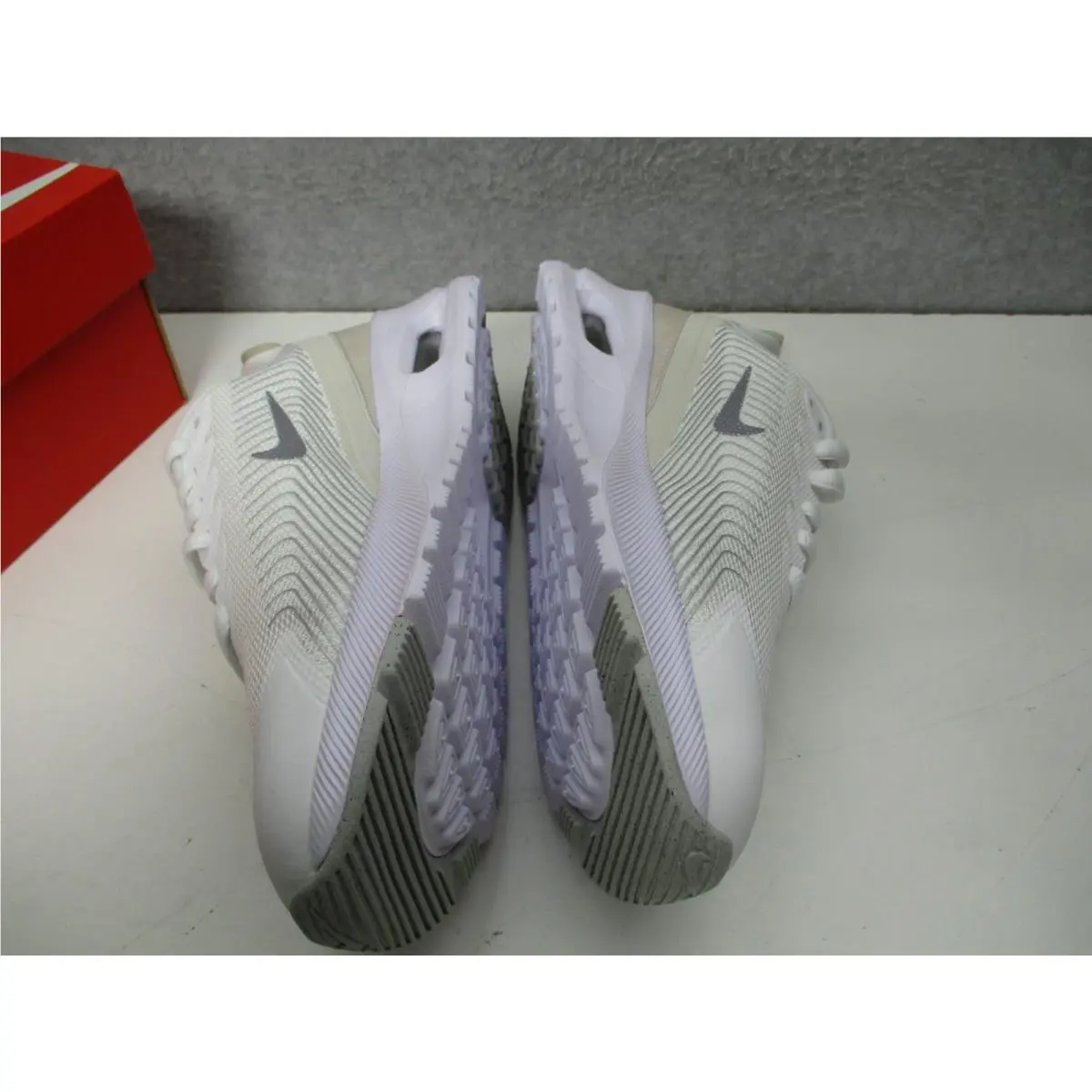Nike shoes - Air Max Nuaxis Se - Air Max Nuaxis - White 2
