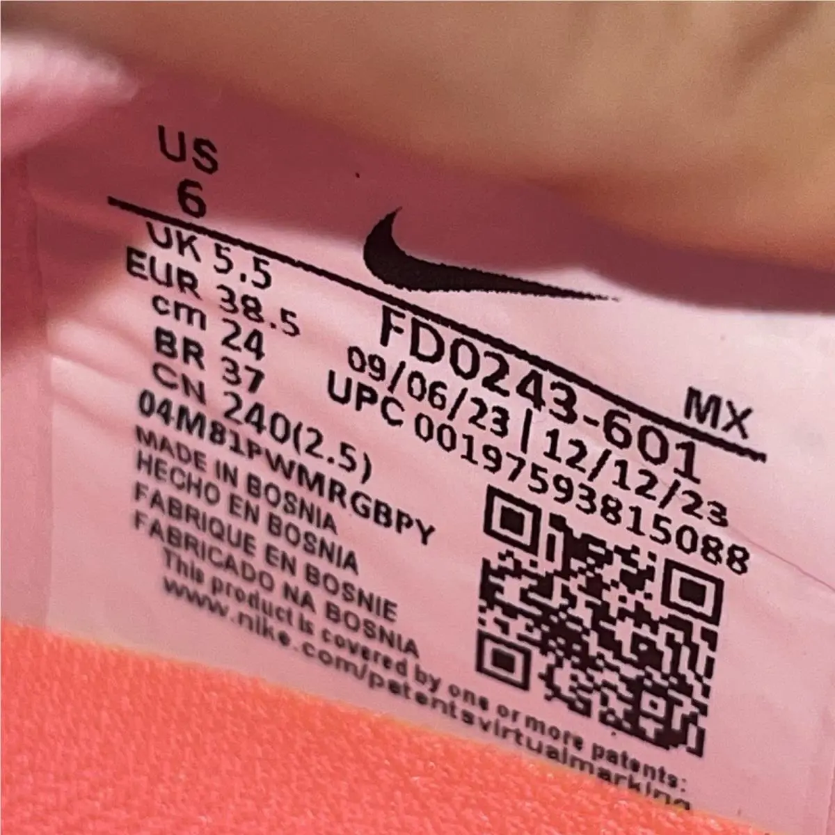 Nike shoes - Pink (UPC: 196608164814) 5