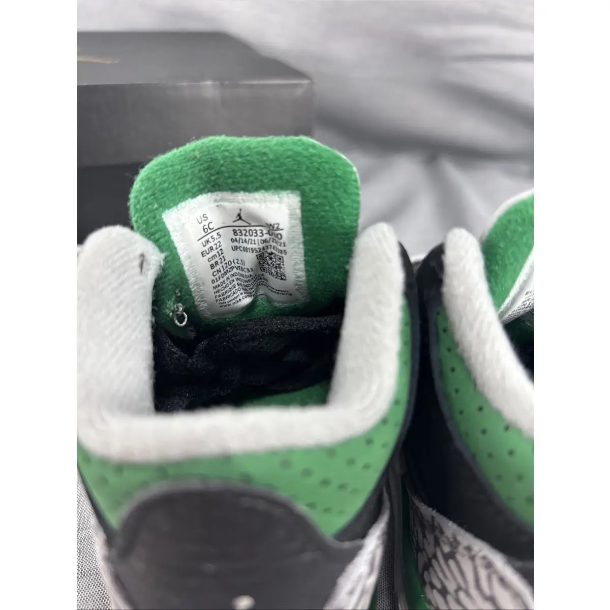 Nike shoes - Air Jordan 3 - Air - 832033-030 - Pine Green 7
