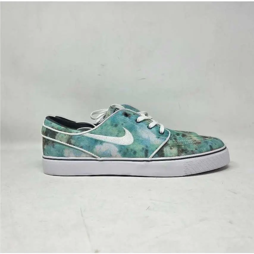 Nike shoes - Green 3
