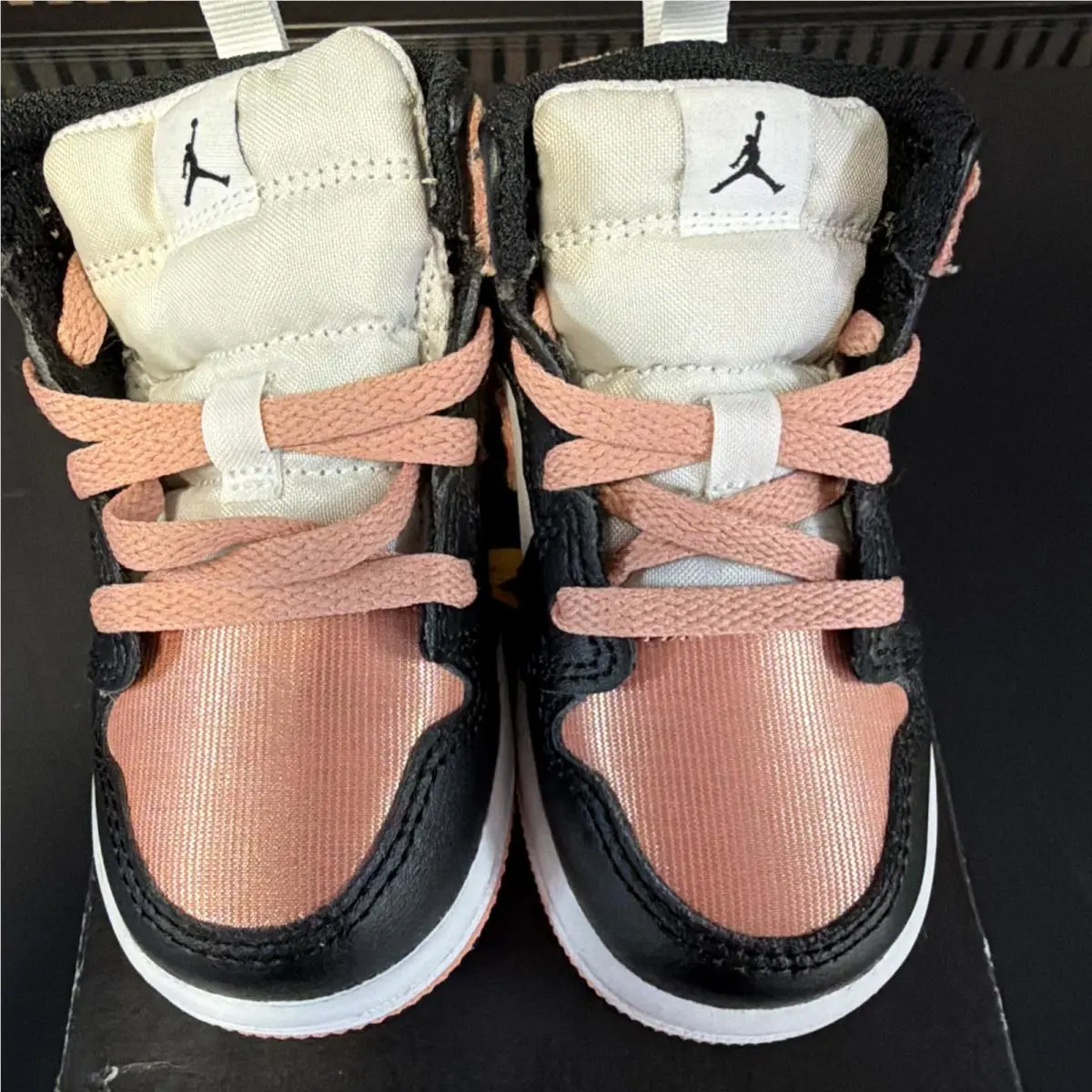 Nike shoes - Air Jordan 1 - Air - Pink 2