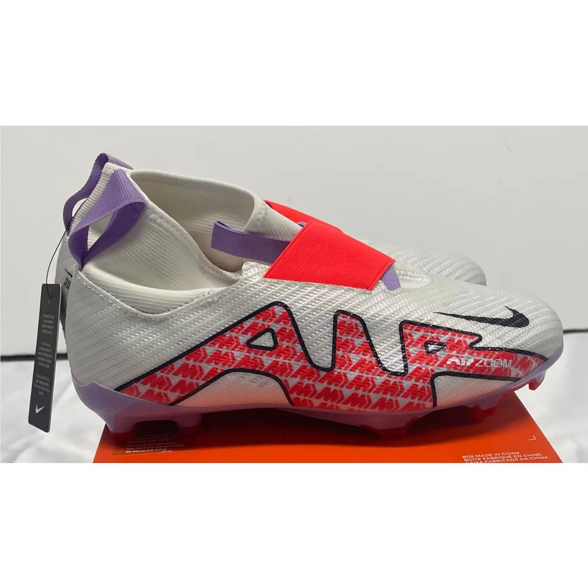 Nike shoes - WHITE OFF NOIR COCONUT MILK (UPC: 196149487342) 1