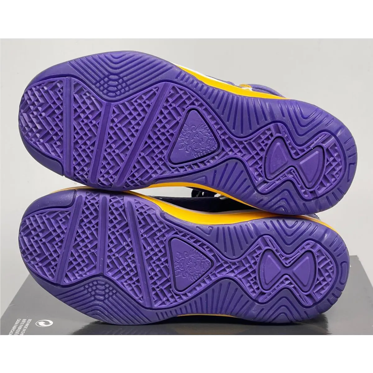 Nike shoes - LeBron 8 PS - LeBron - LAKERS (UPC: 194953599138) 6
