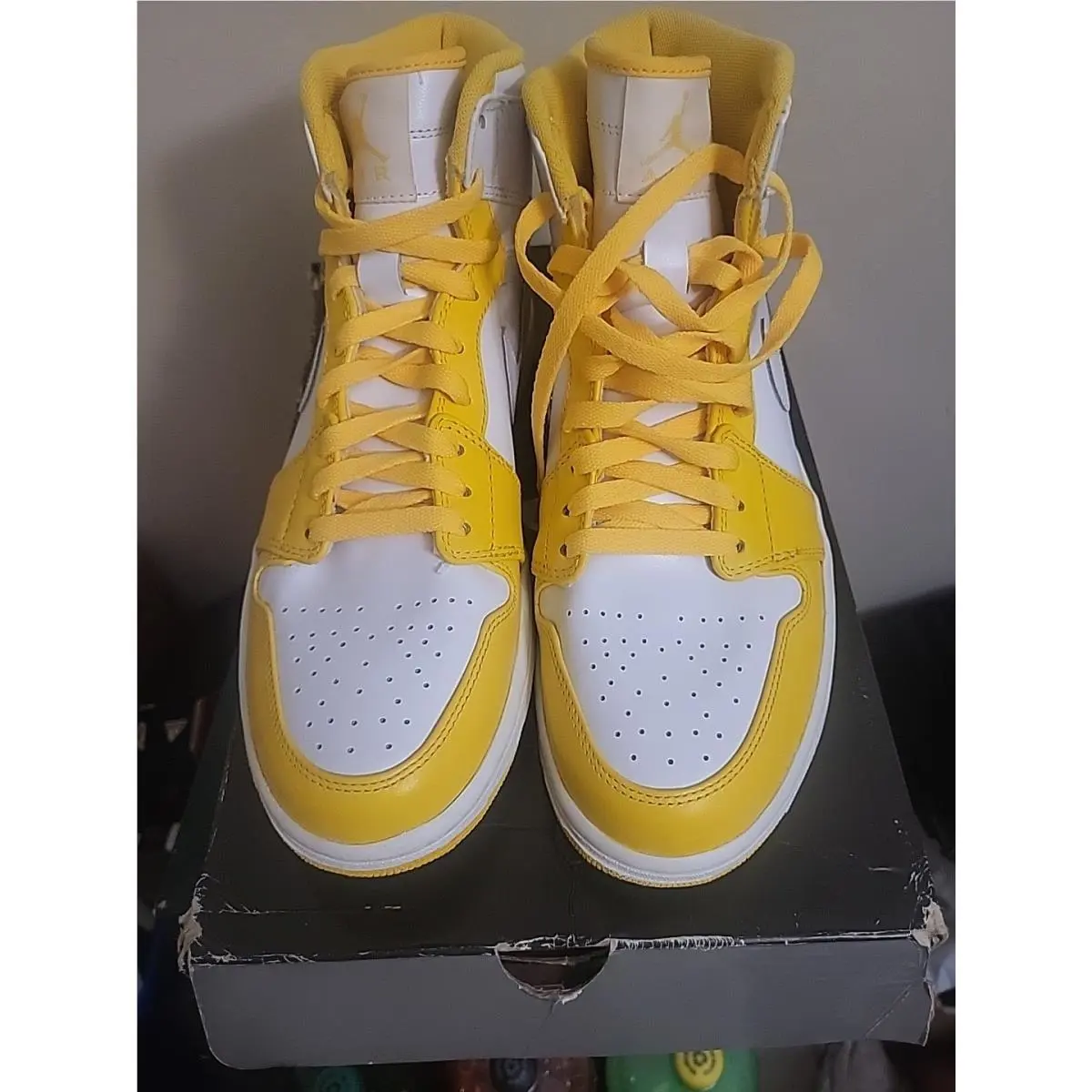 Nike shoes - Jordan 1 Mid - Mid - 332550102 - Yellow 5