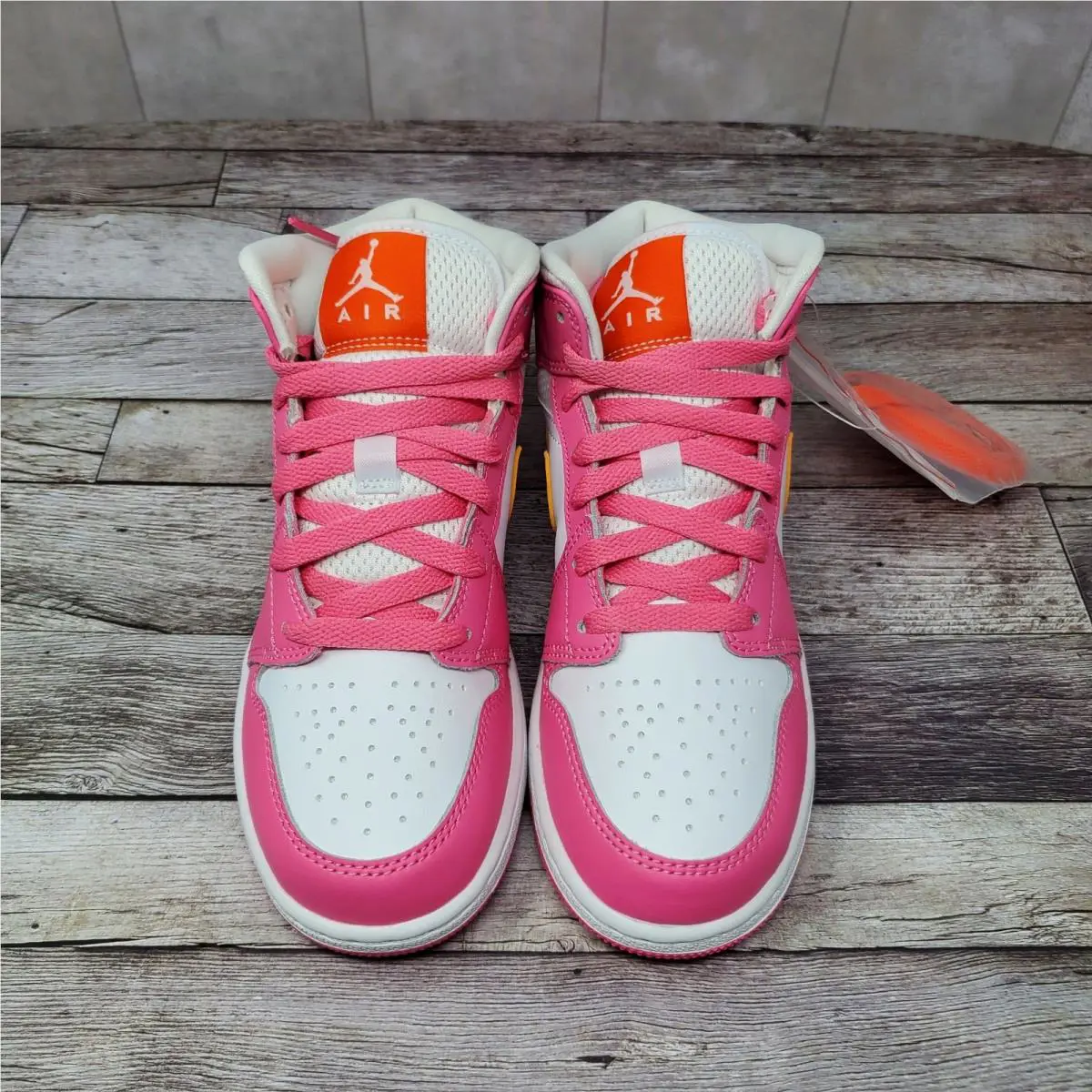 Nike shoes - Air Jordan 1 Mid GS - Pink 0