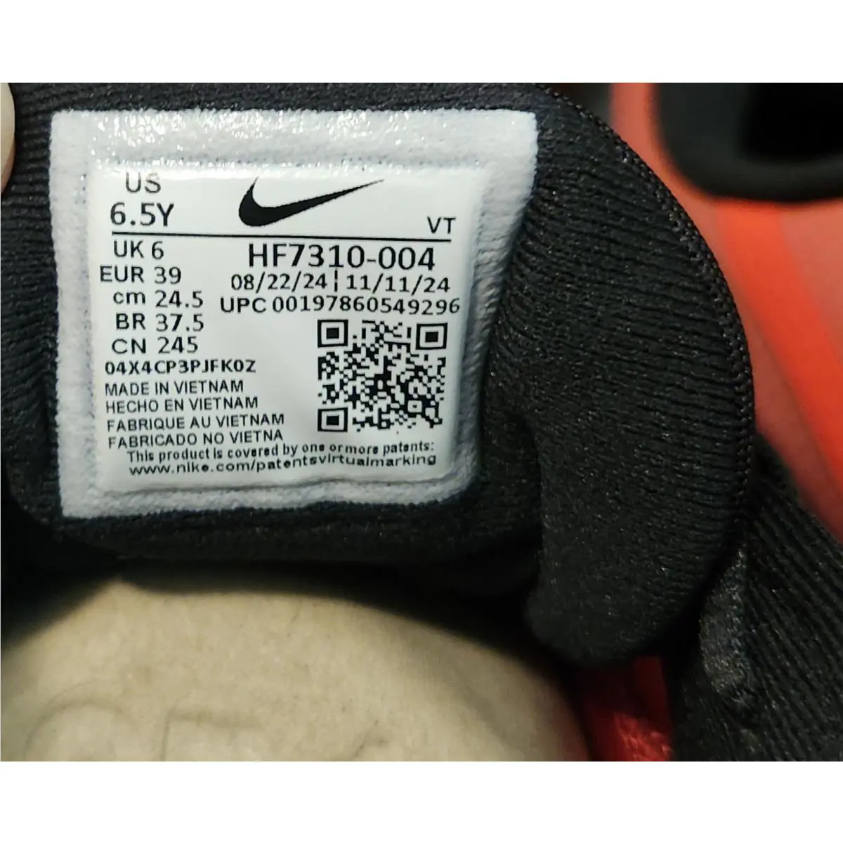 Nike shoes - Red 2