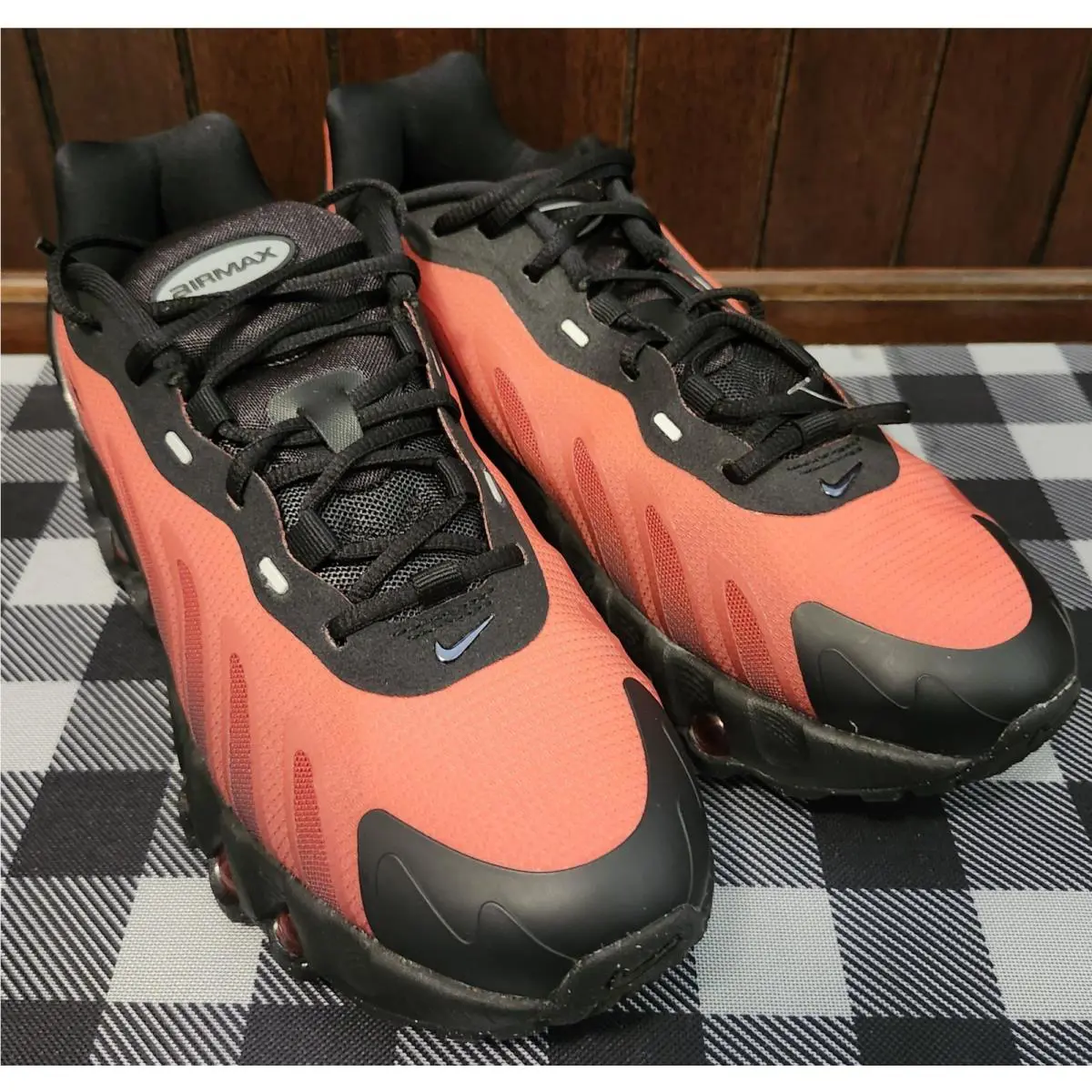 Nike shoes - Red 5