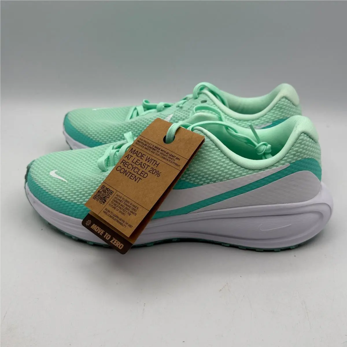 Nike shoes - Nike Revolution 8 - Revolution - Green 1