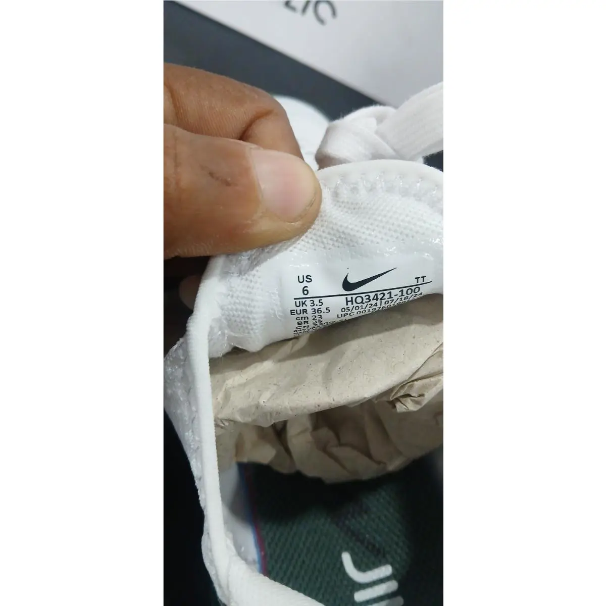 Nike shoes - Nike Air Max 270 - Air Max - As Pictured 5