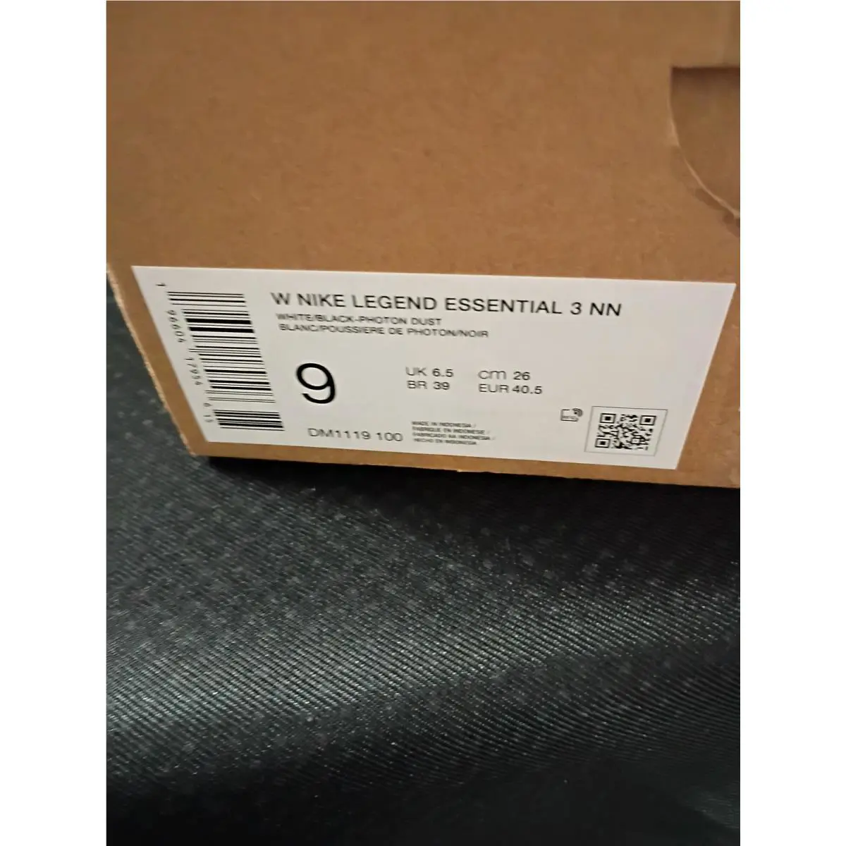 Nike shoes - Nike Legend Essential 3 - Legend Essential - White 4