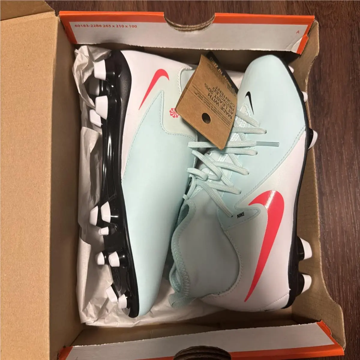 Nike Phantom Luna 2 Club Soccer Cleat Sz 5