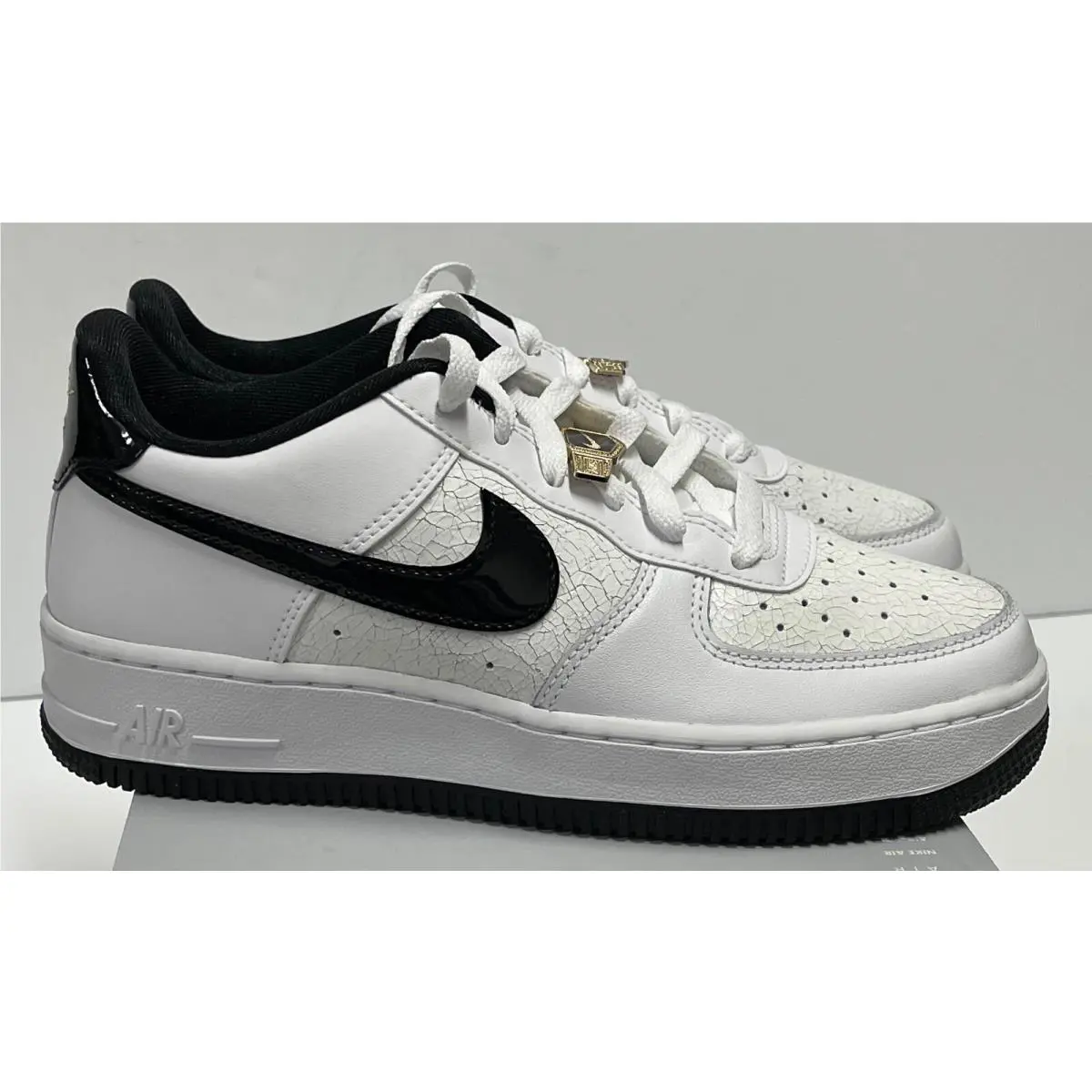 Nike shoes - NIKE AIR FORCE 1 LV8 GS WORLD CHAMP DQ0300 - WHITE / BLACK PURE PLATINUM (UPC: 196149540139) 2