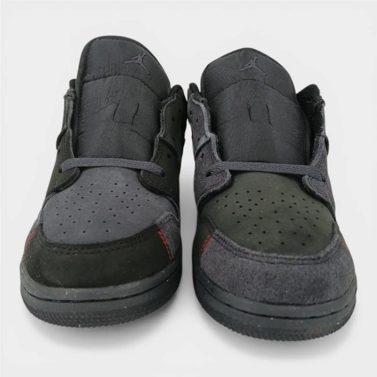 Nike shoes - As Pictured 1