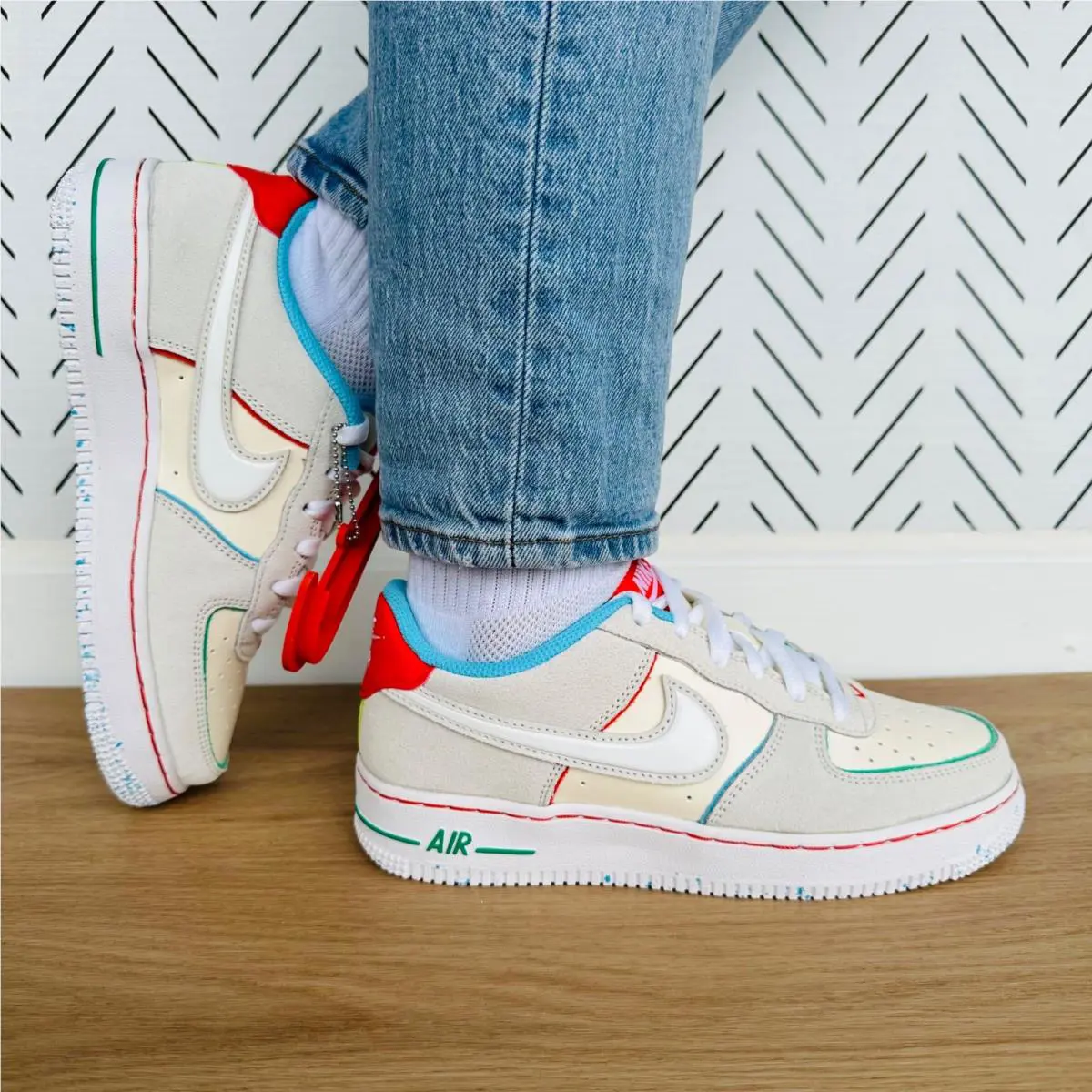 Nike shoes - Nike Air Force 1 Low LV8 GS - Ivory (UPC: 196969722180) 0