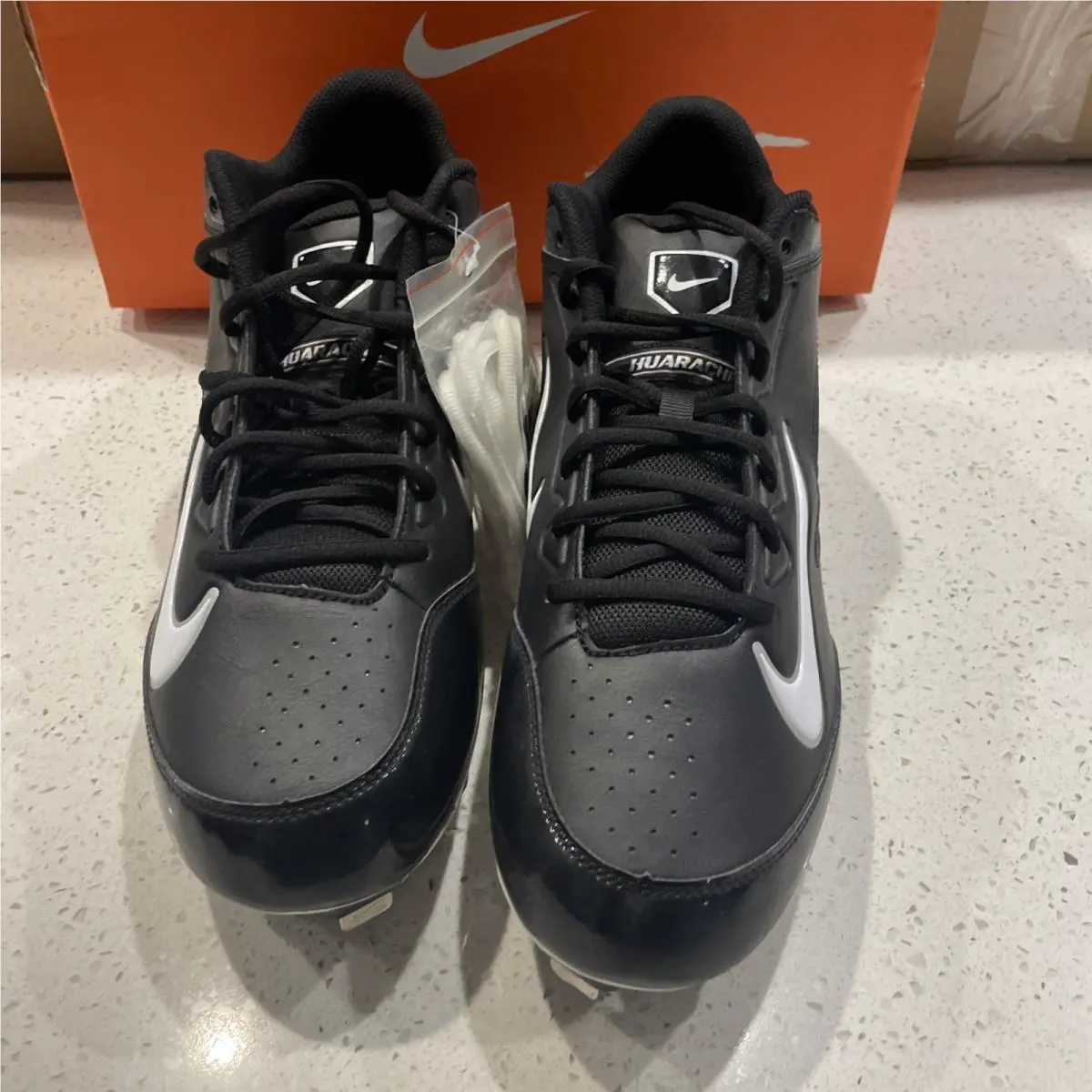 Nike shoes - 615963010 - 615963-010 - Black/White 0