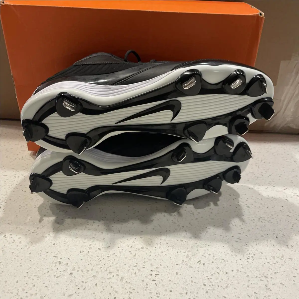 Nike shoes - 615963010 - 615963-010 - Black/White 5
