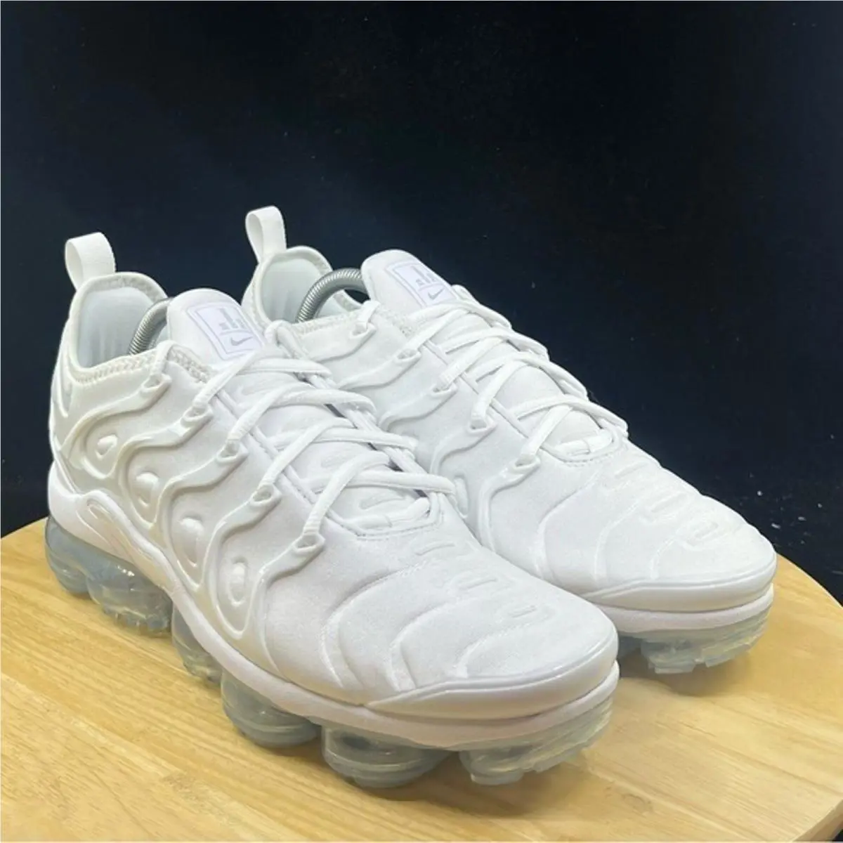 Nike shoes - White 2