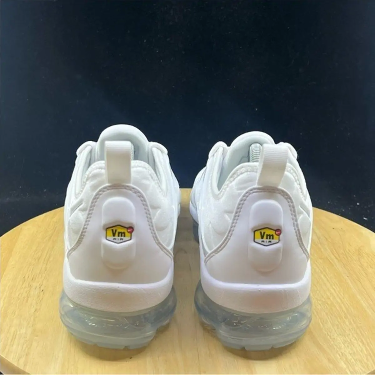 Nike shoes - White 3