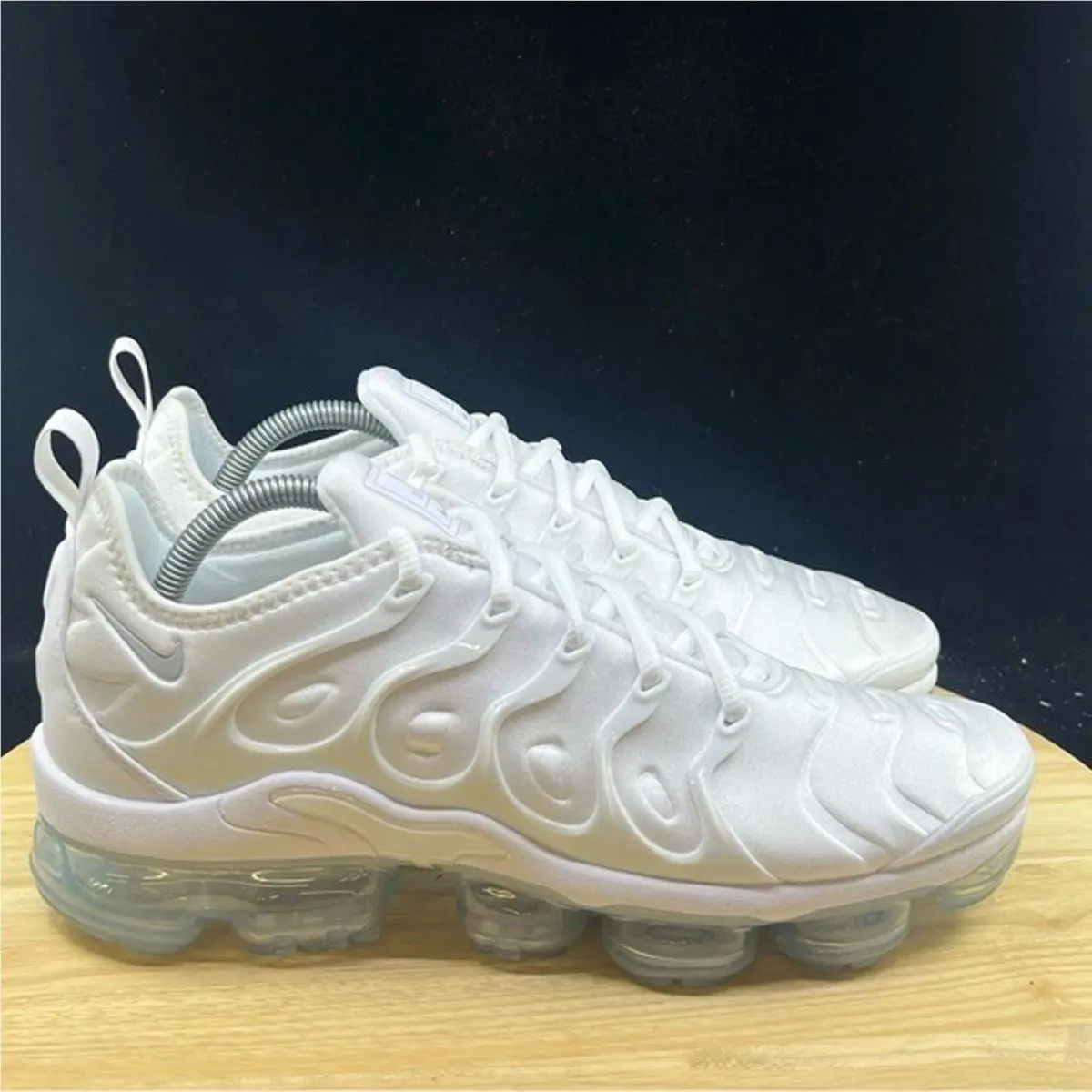 Nike shoes - White 4