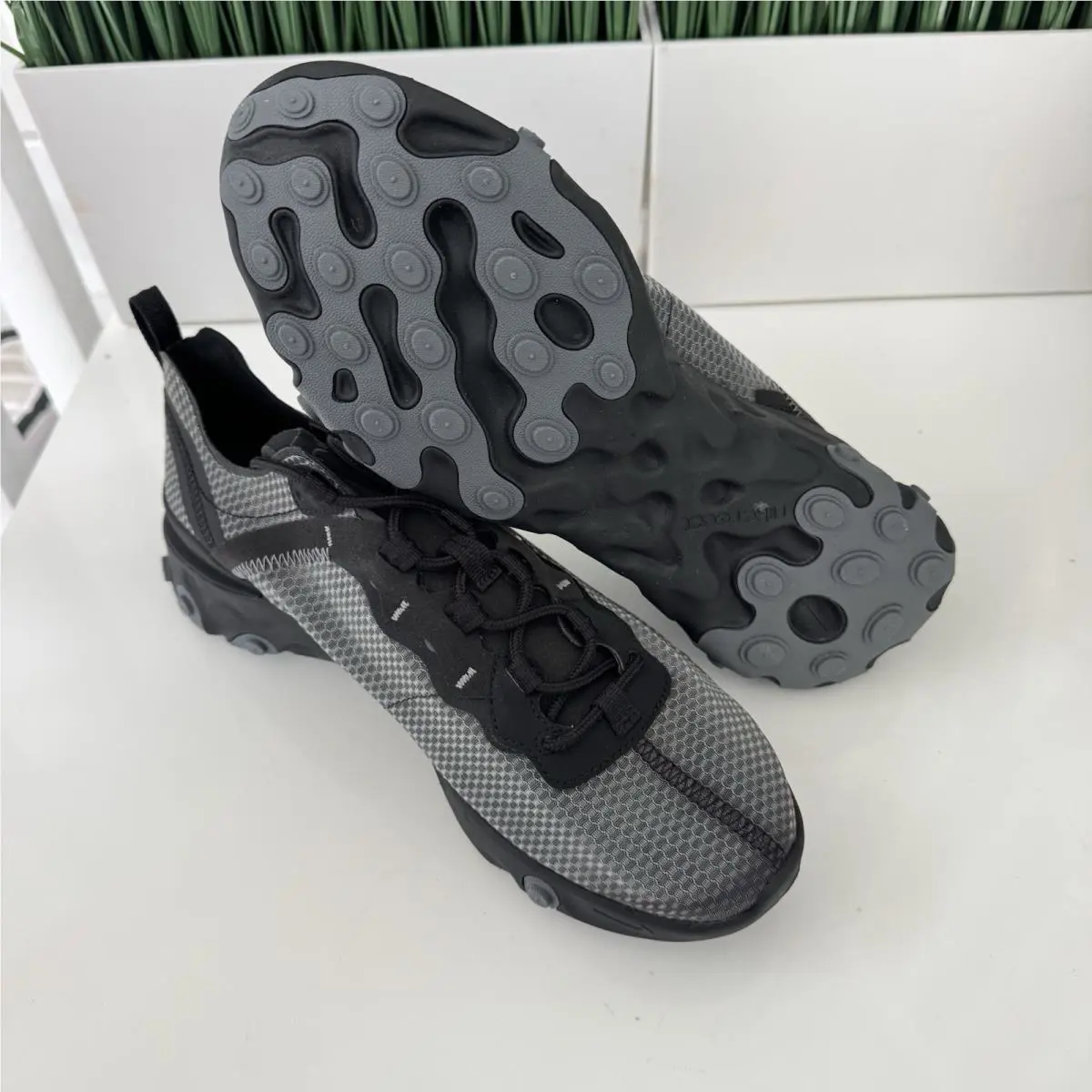 Nike shoes - Nike React Element - React Element - CI3831-001 - Black 5