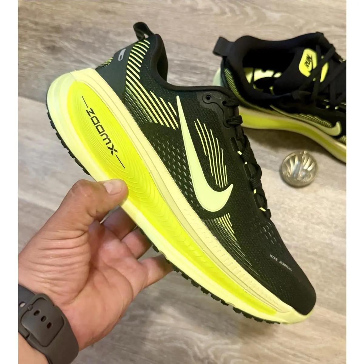 Nike shoes - Nike Vomero 18 - Vomero - HM6804 008 - Black / Cyber / Volt (UPC: 198486910200) 8