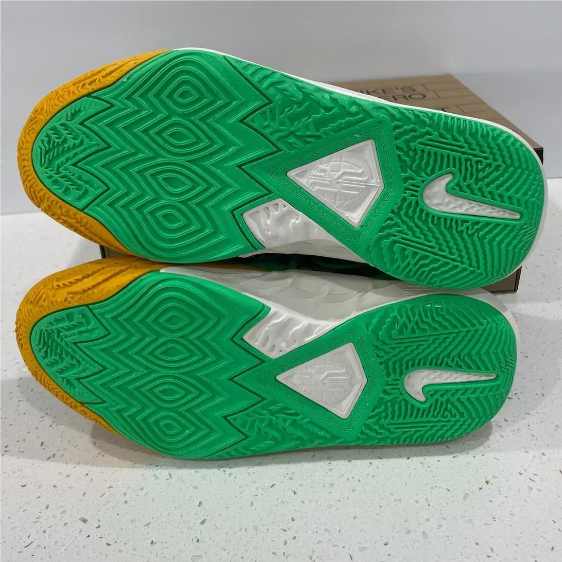 Nike shoes - DV3018 400 - Multicolor (UPC: 196154608633) 5