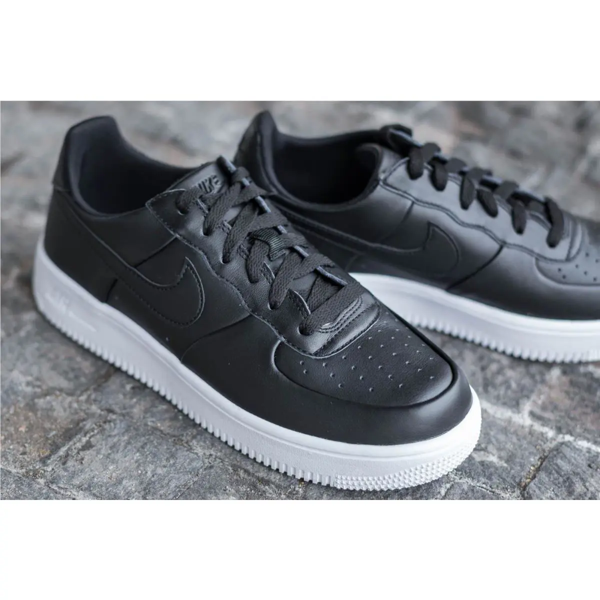 Nike shoes - Nike Air Force 1 Ultraforce - Black 1