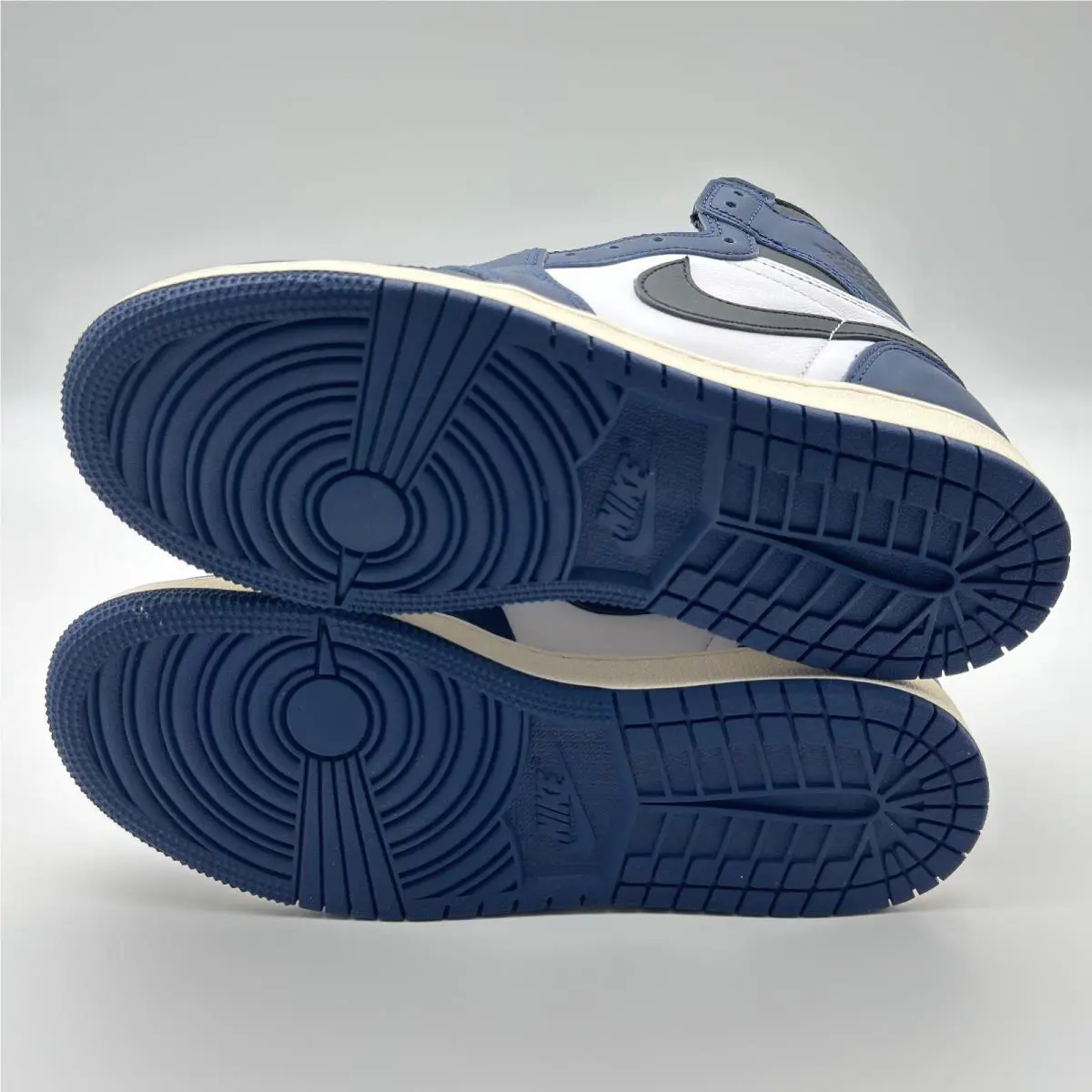 Nike shoes - Air Jordan 1 - Air - Blue 9