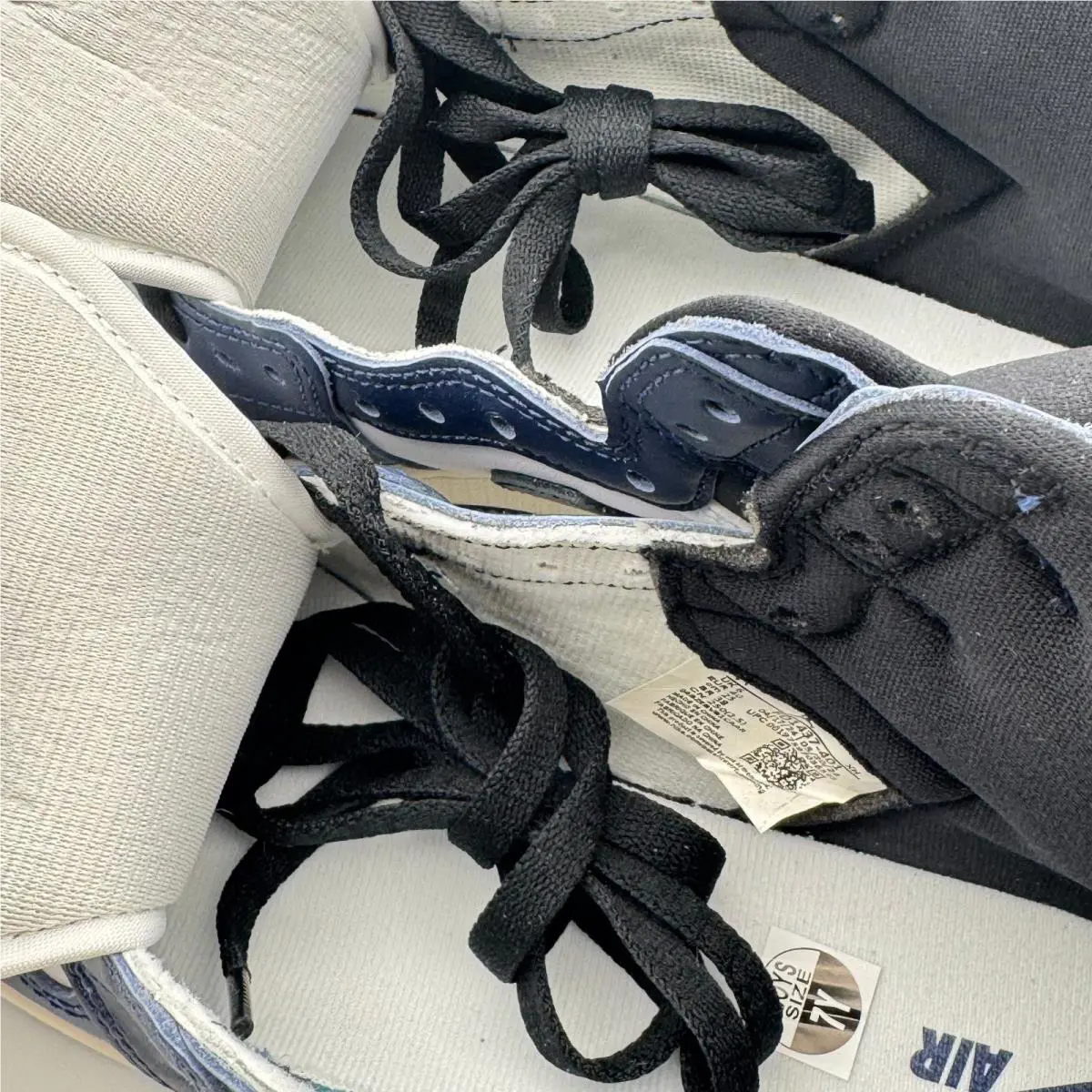Nike shoes - Air Jordan 1 - Air - Blue 13