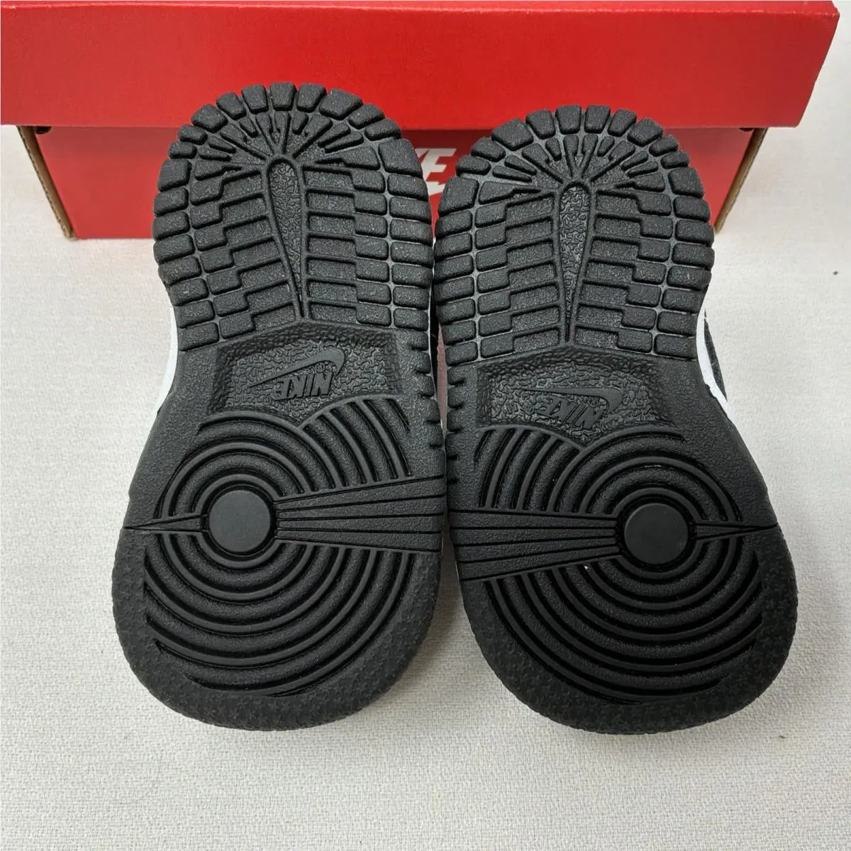 Nike shoes - Nike Dunk - Dunk - White & Black (UPC: 194953242720) 2