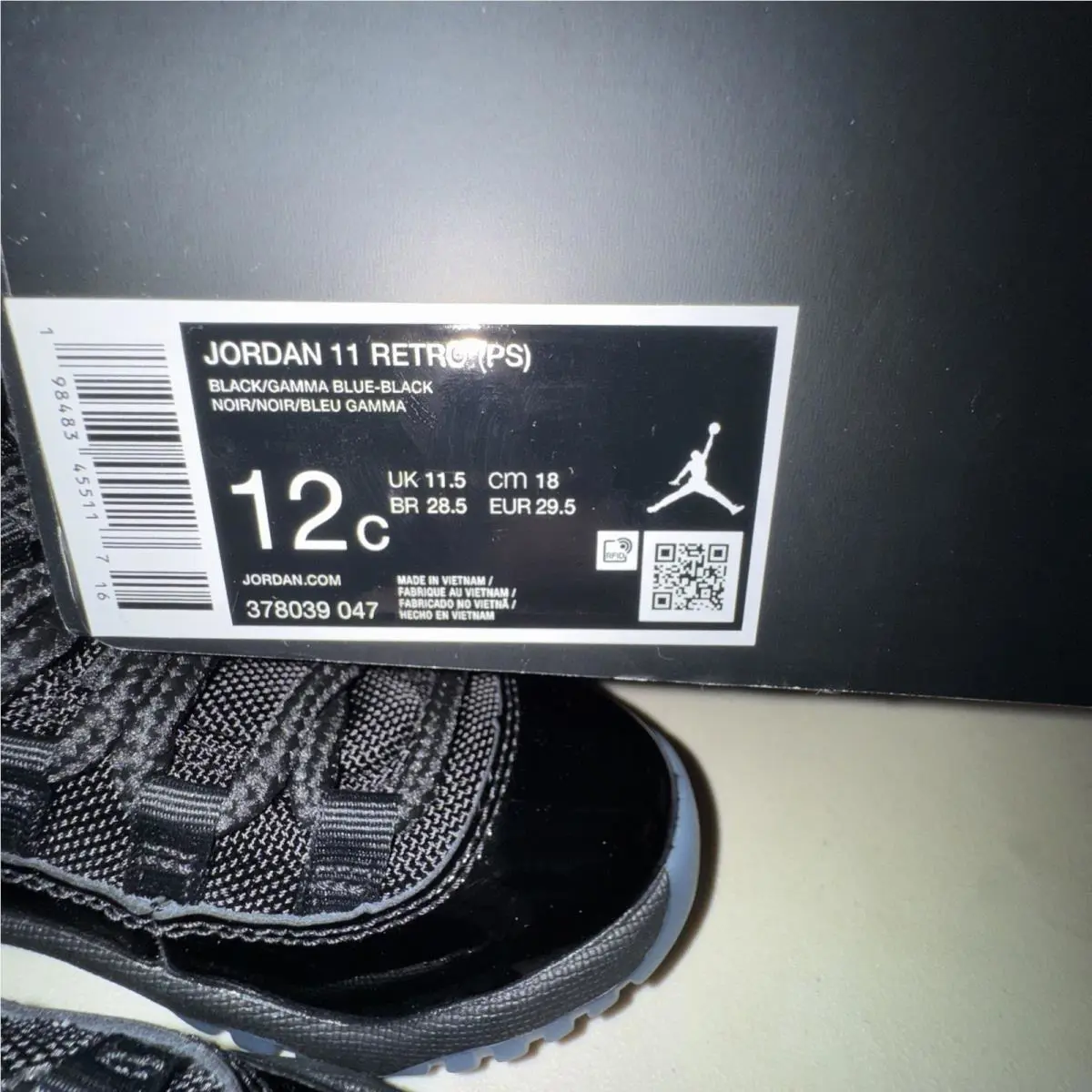 Nike shoes - Black 2